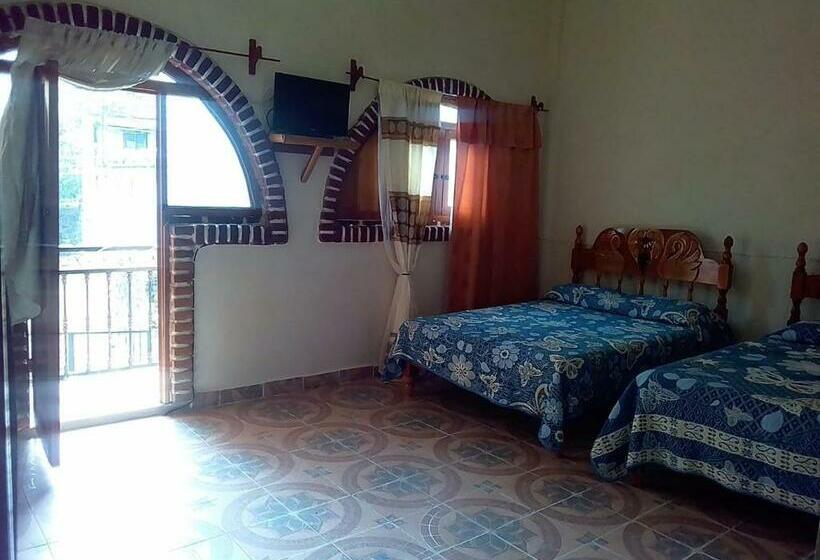 חדר סטנדרט, Cuaupatanini