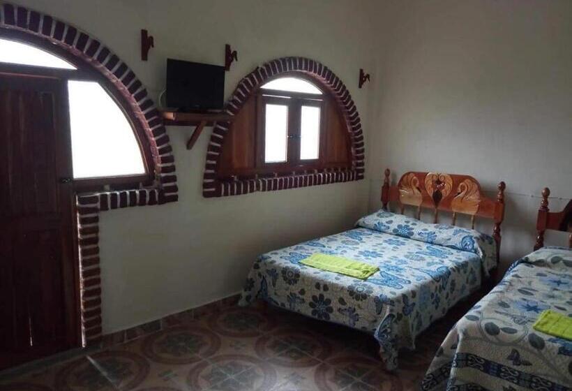 חדר סטנדרט, Cuaupatanini