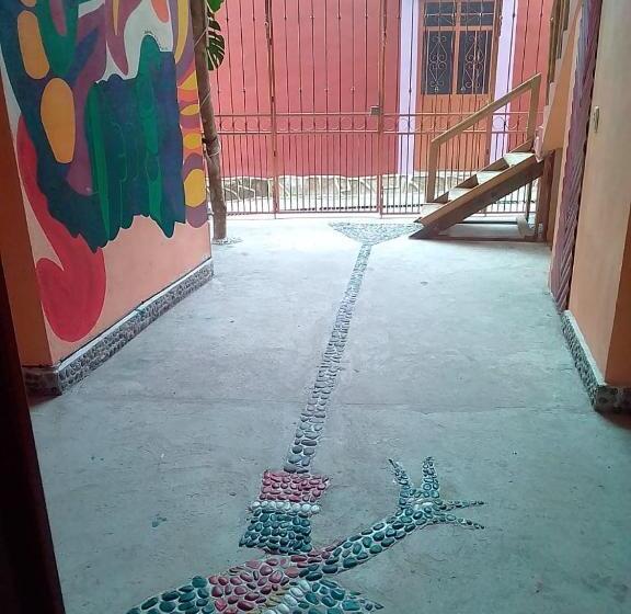 חדר דלוקס יחיד, Cuaupatanini