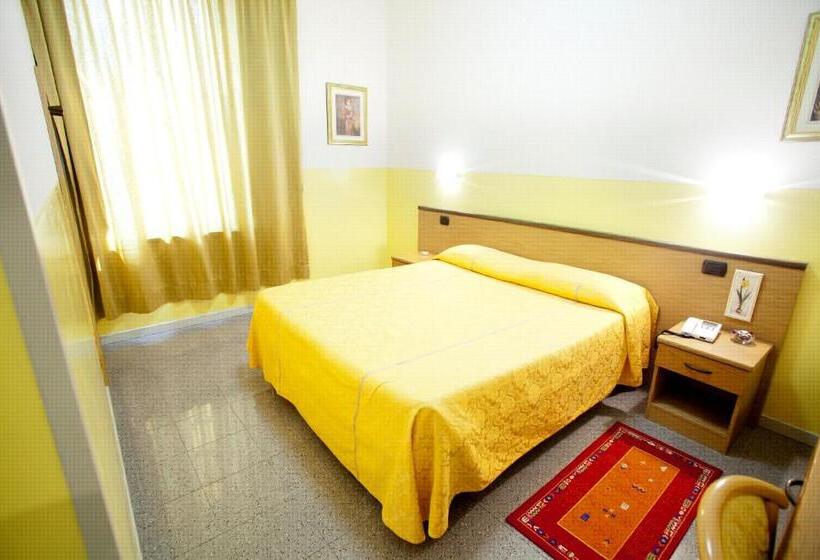 スタンダードルーム, Master