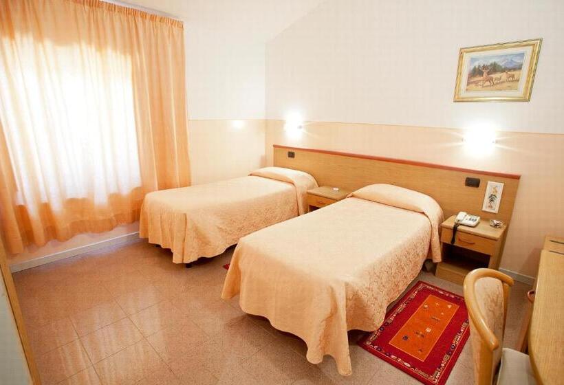 クラシックルーム, Master