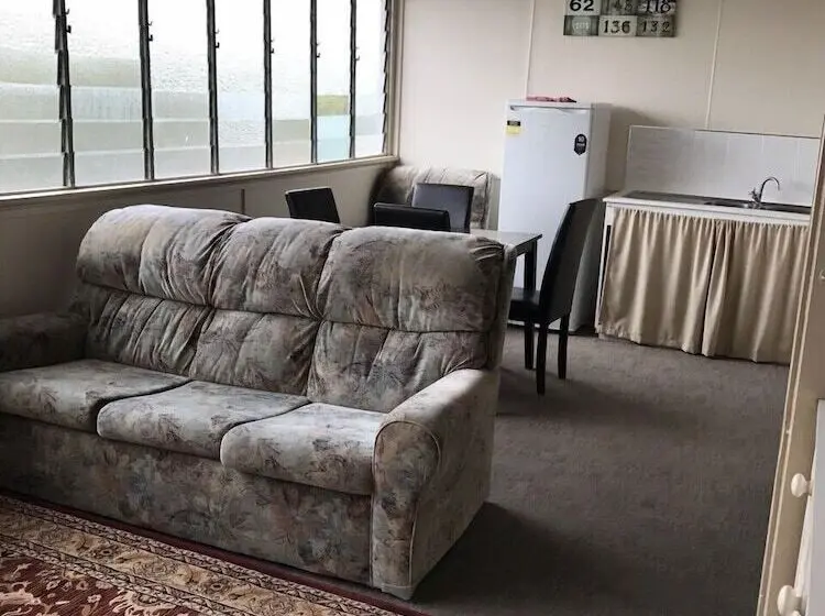 ファミリールーム, Exchange Hotel Toogoolawah
