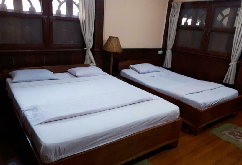 StandaardKamer, Anouxa Riverview Guesthouse