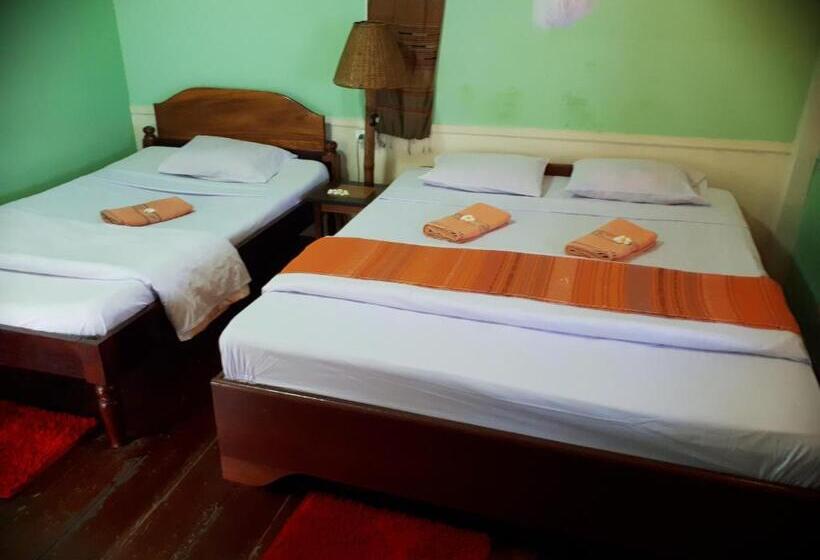 Standaard Driepersoonskamer, Anouxa Riverview Guesthouse