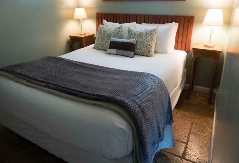 جناح بريميوم, Agate Beach Motel