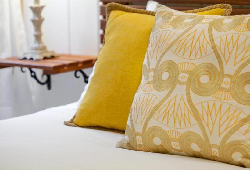 جناح بريميوم, Agate Beach Motel