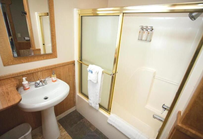 جناح, Agate Beach Motel