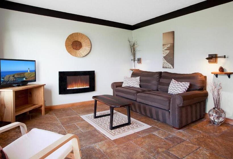 جناح, Agate Beach Motel