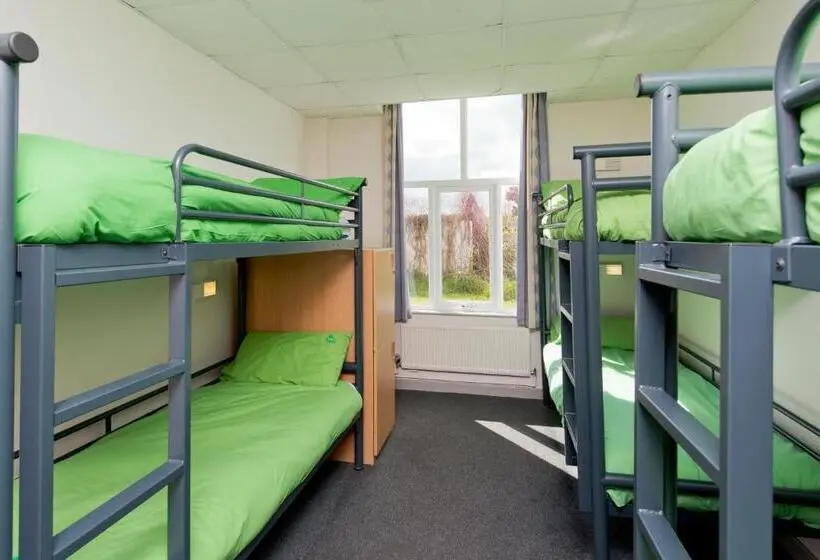 スタンダード4人部屋, Yha Manorbier