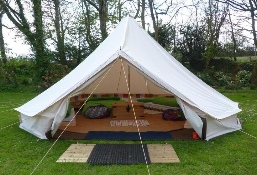 Standard Tent, Yha Manorbier