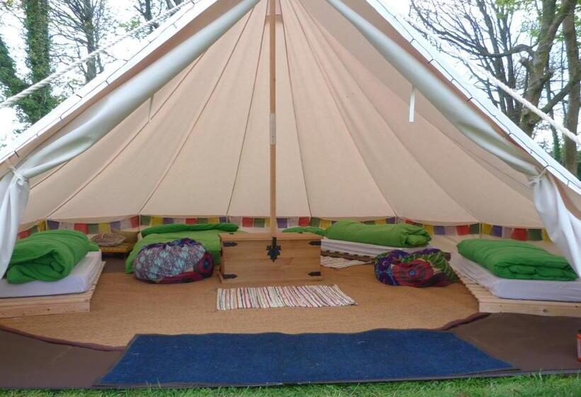 Standard Tent, Yha Manorbier
