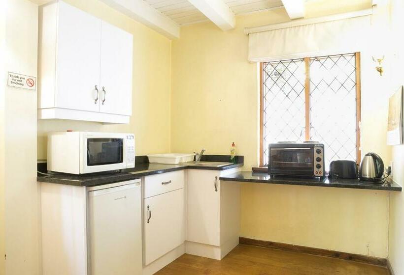 스위트 킹사이즈 침대, Grace Guest House