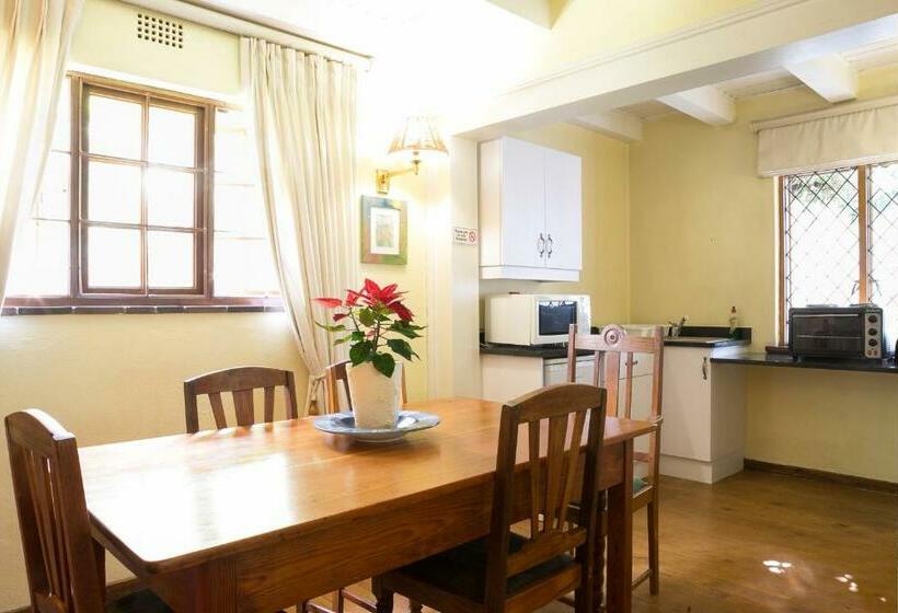 스위트 킹사이즈 침대, Grace Guest House