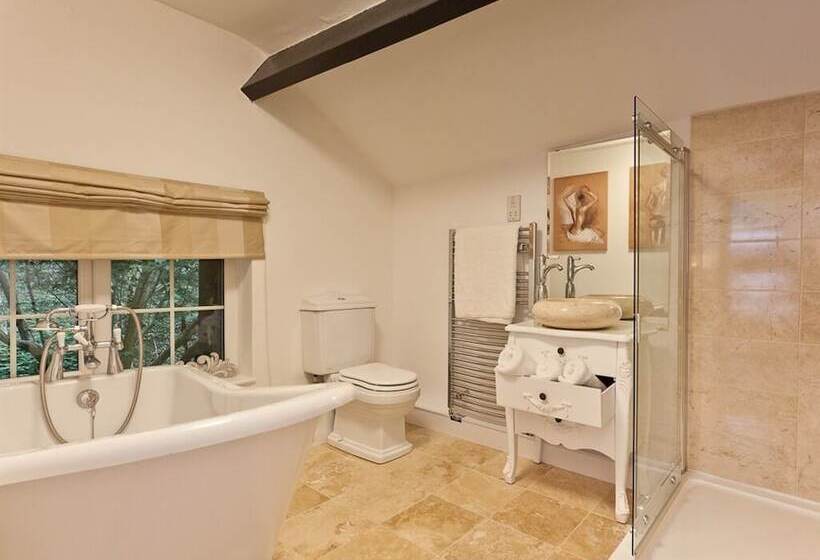 חדר דלוקס, Littlebeck Warren