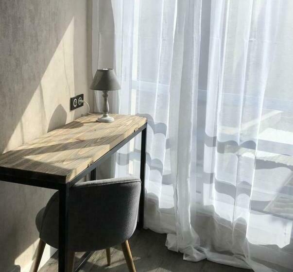 패밀리 룸, Hôtel Restaurant L'atelier Des Cousins