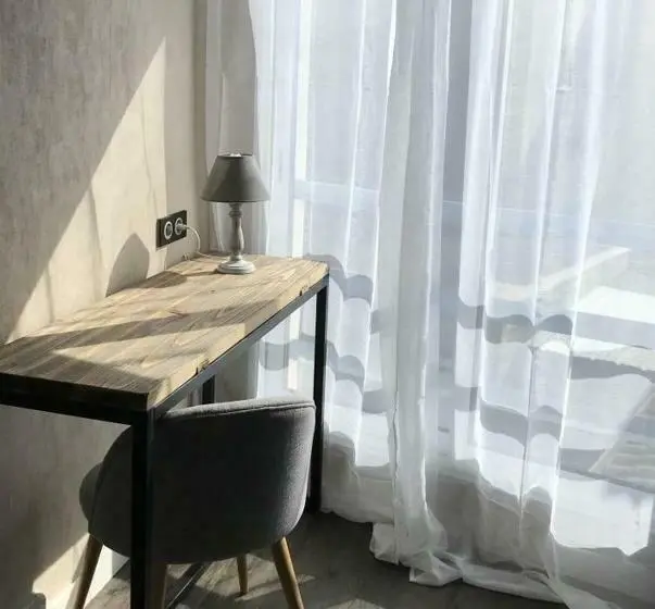 ファミリールーム, Hôtel Restaurant L'atelier Des Cousins