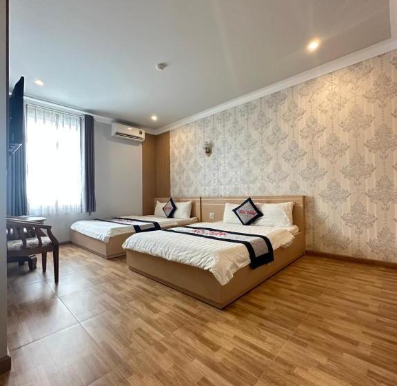 اتاق استاندارد, Ngoc Thanh