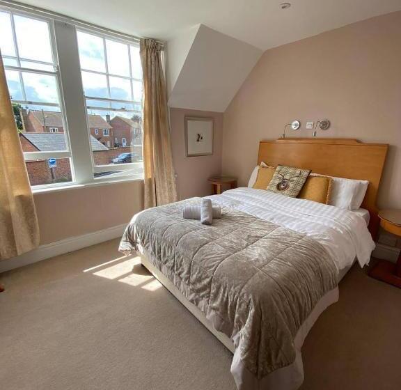 Номер Стандарт, The Antelope At Upavon