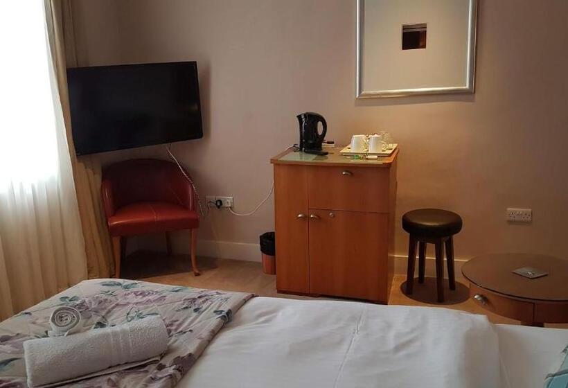 Номер Стандарт, The Antelope At Upavon