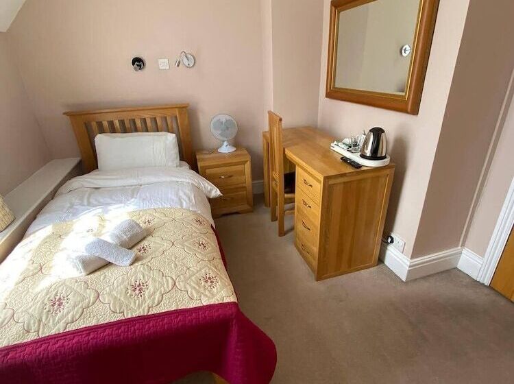 Номер Стандарт Индивидуальный, The Antelope At Upavon