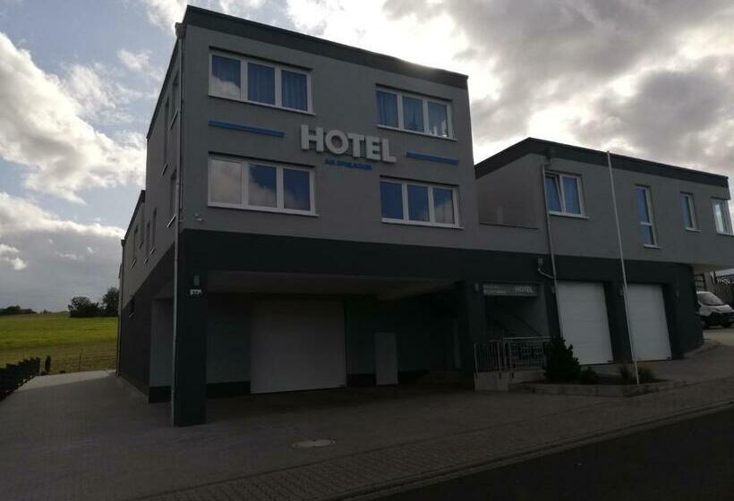 이코노미 싱글 룸, Am Spielacker