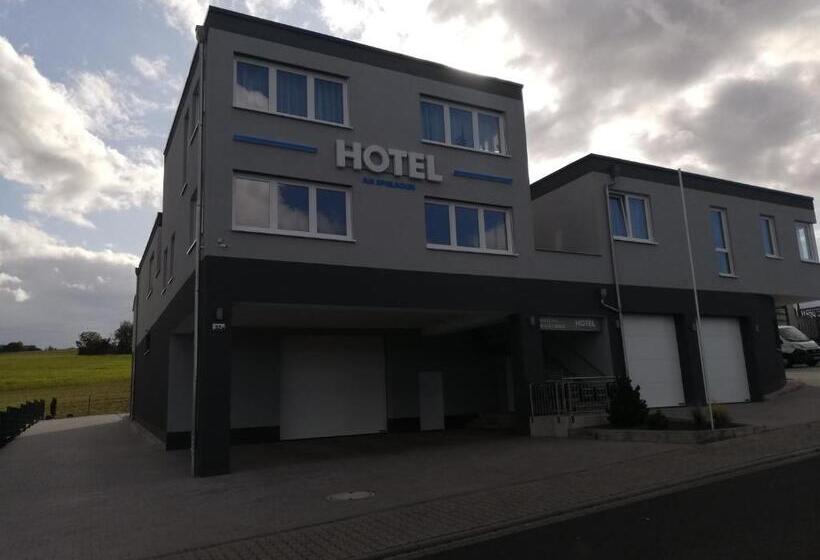 Номер Economy, Am Spielacker