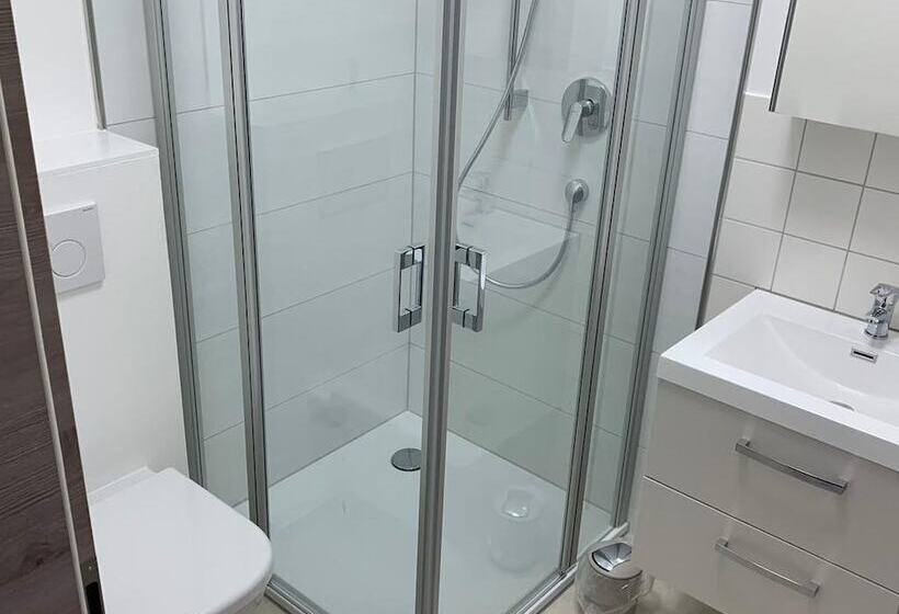 발코니 디럭스 룸, Am Spielacker