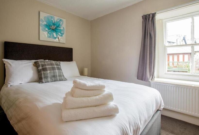 基本间, Craven Heifer