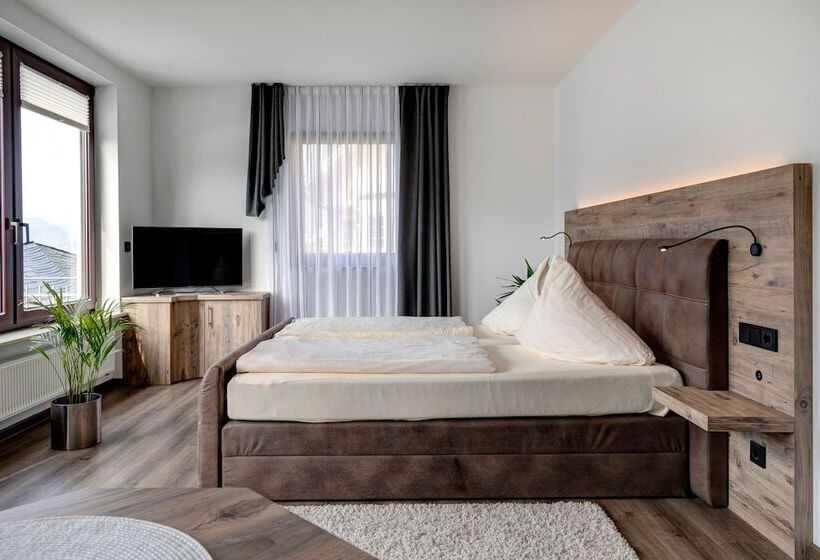 Deluxe room with river view, Garni Café Im Hamm