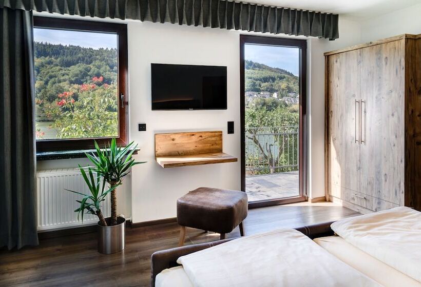 Deluxe room with river view, Garni Café Im Hamm