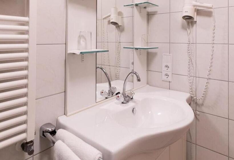 Deluxe room with river view, Garni Café Im Hamm