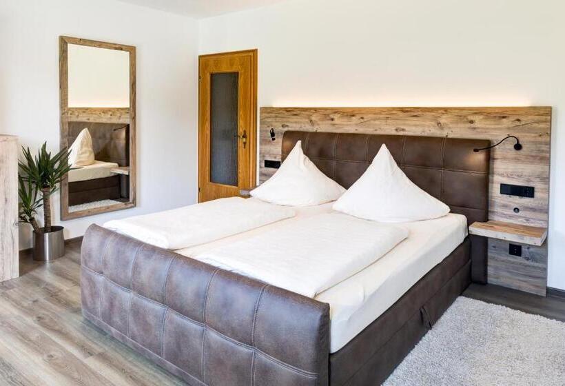 Deluxe room with river view, Garni Café Im Hamm