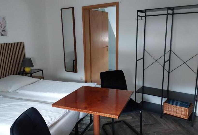 스탠다드 스튜디오, Gästehaus Langhammer