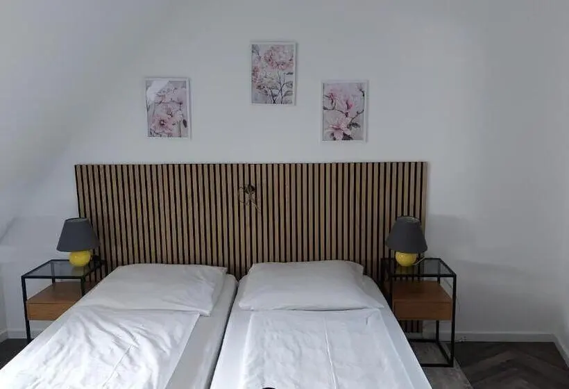 スタンダードスタジオ, Gästehaus Langhammer