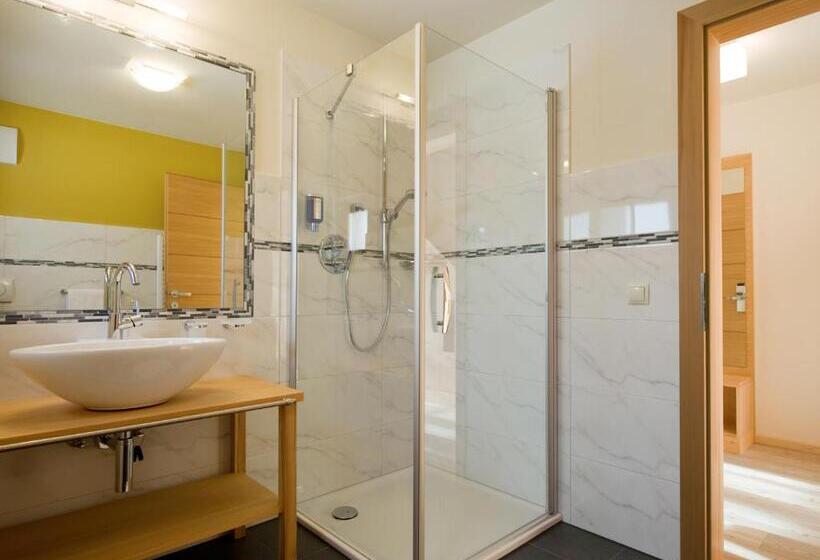 디럭스 룸 산전망, Ostaria Posta