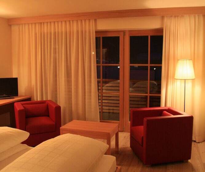 디럭스 룸 산전망, Ostaria Posta