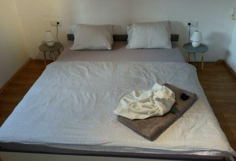 דירת חדר עם טרסה, Landhaus Tirol