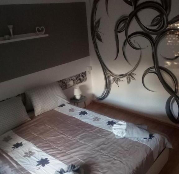 דירת חדר עם טרסה, Landhaus Tirol