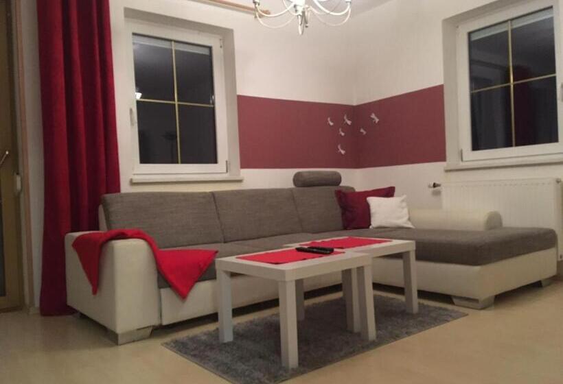 דירת שני חדרים עם מרפת, Landhaus Tirol