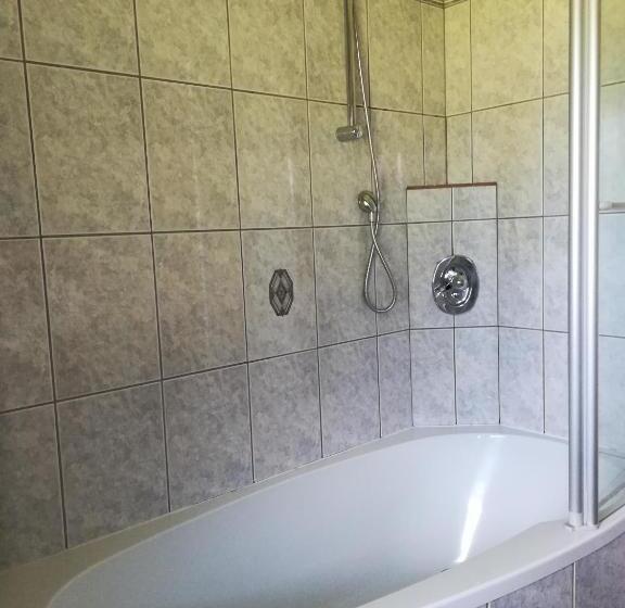 דירת שני חדרים עם מרפת, Landhaus Tirol