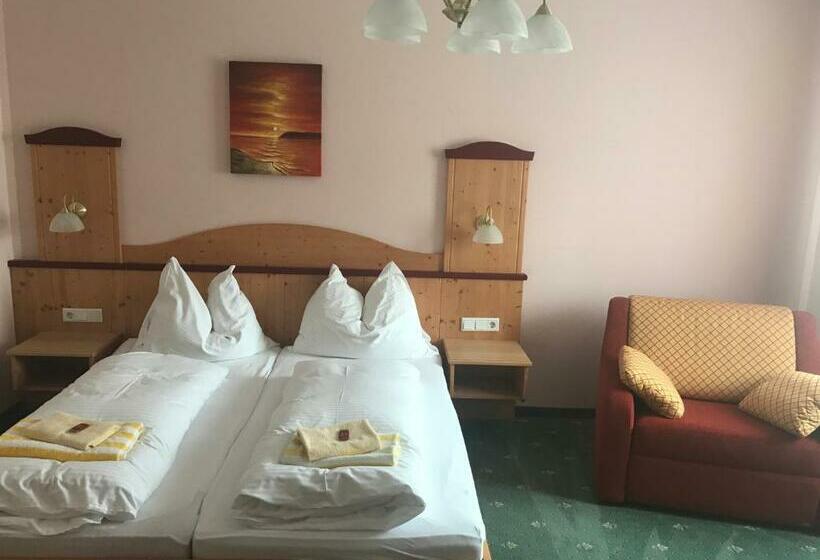 스탠다드 트리플 룸, Gasthof Birgl