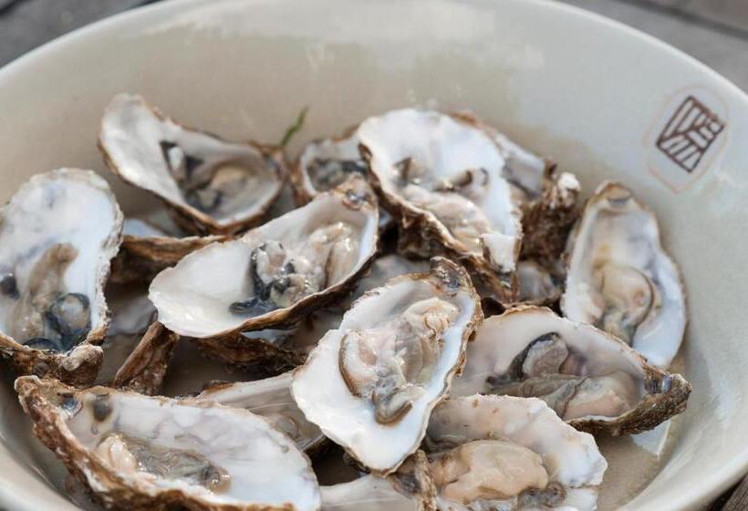 جناح عائلي, Chateau Le Colombier