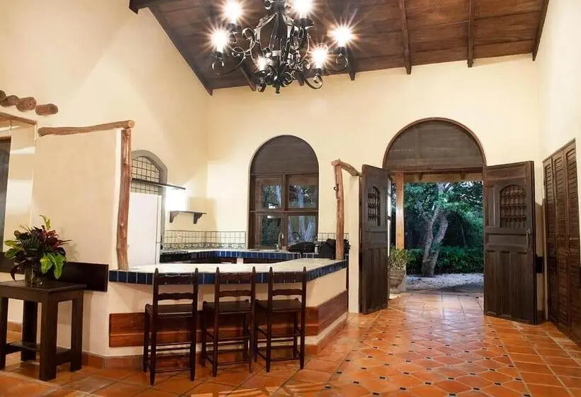 ３ベッドルームハウス, Hacienda Barrigona