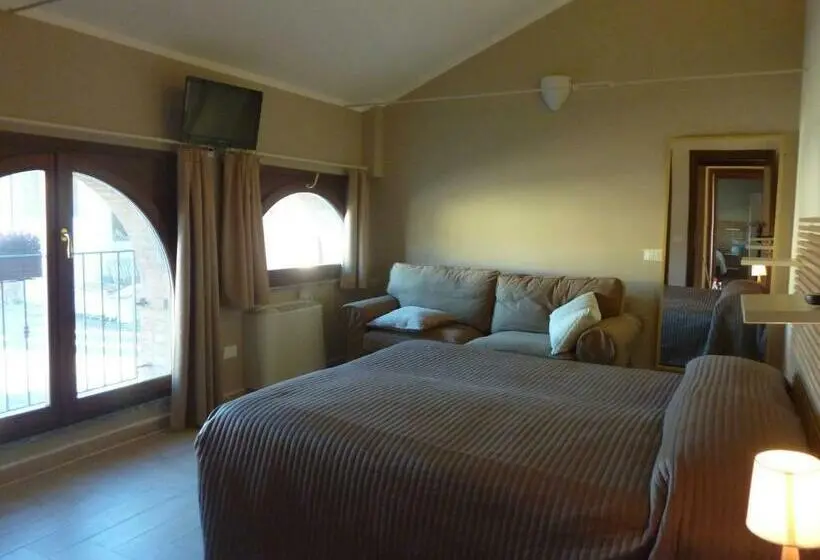 スタンダードトリプルルーム, Agriturismo Boschi Celati