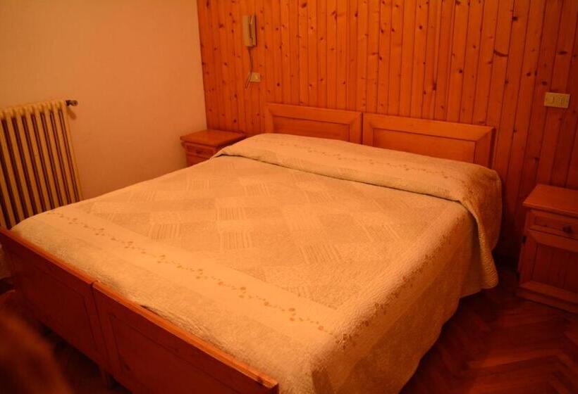 اتاق اکونومی, Albergo Alpina