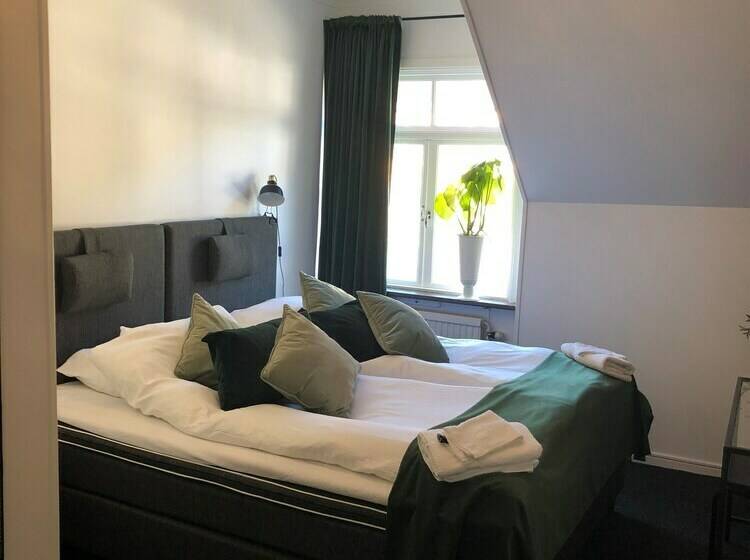 Номер Стандарт, L Taberg