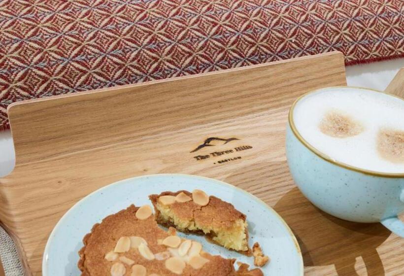 חדר סופריור עם מיטת קינג, The Three Hills