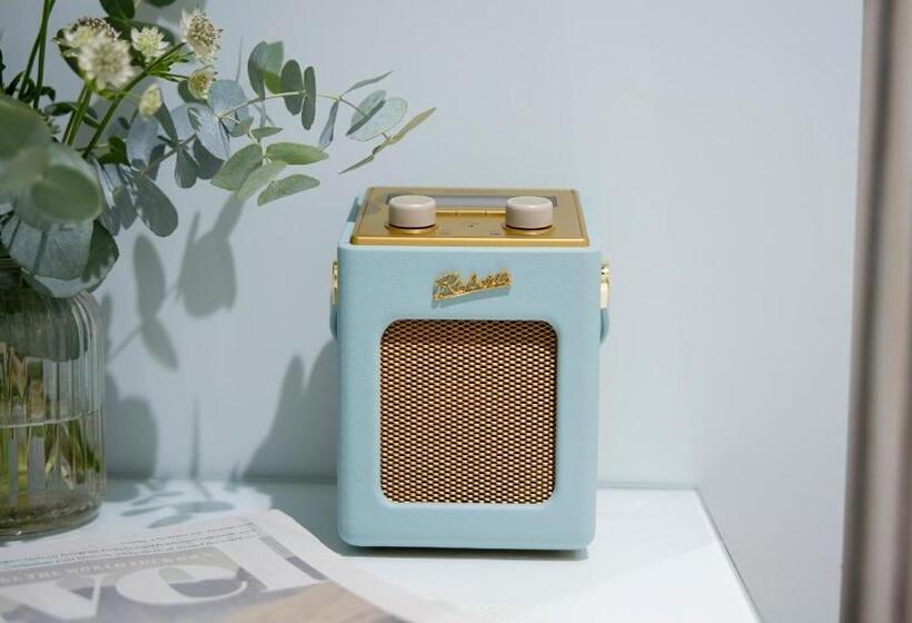 غرفة ديلوكس, The Three Hills