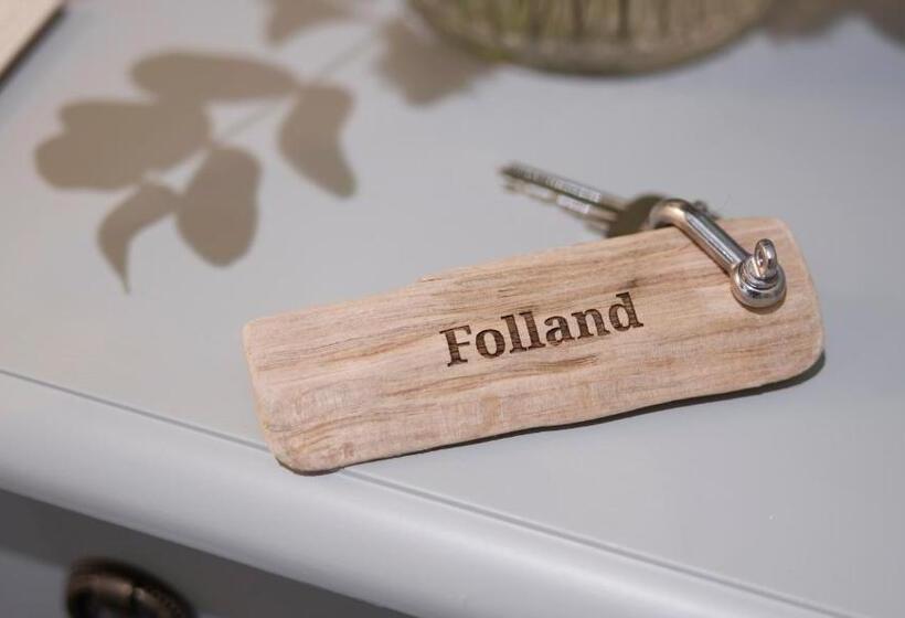 غرفة ديلوكس, The Three Hills