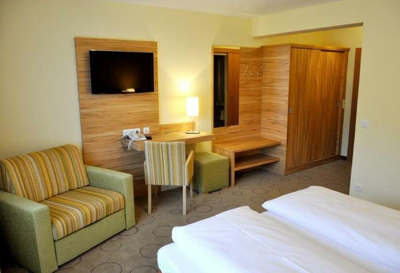 Номер Стандарт с Балконом, Gasthof Landhotel Hubmann